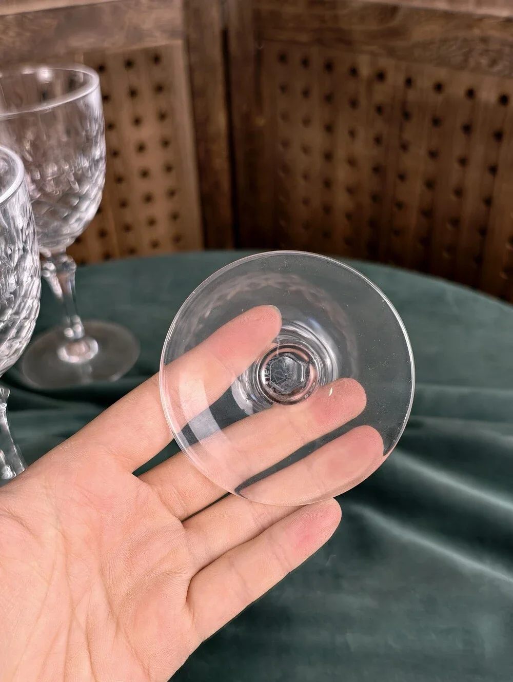 Set of 5 Cut Crystal Wine Goblets – Diamond Cut